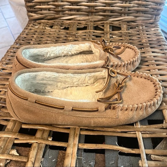 Minnetonka women’s suede fur lined Cally Cinnamon Moccasins size 7M - Picture 3 of 6